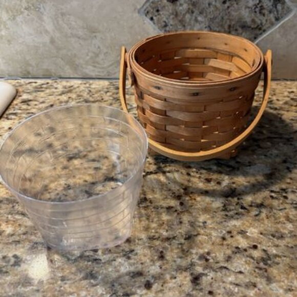 Vtg Longaberger 5" Measuring Basket with Swing Handle & Protector Signed - Picture 2 of 4